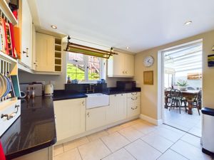 Kitchen- click for photo gallery